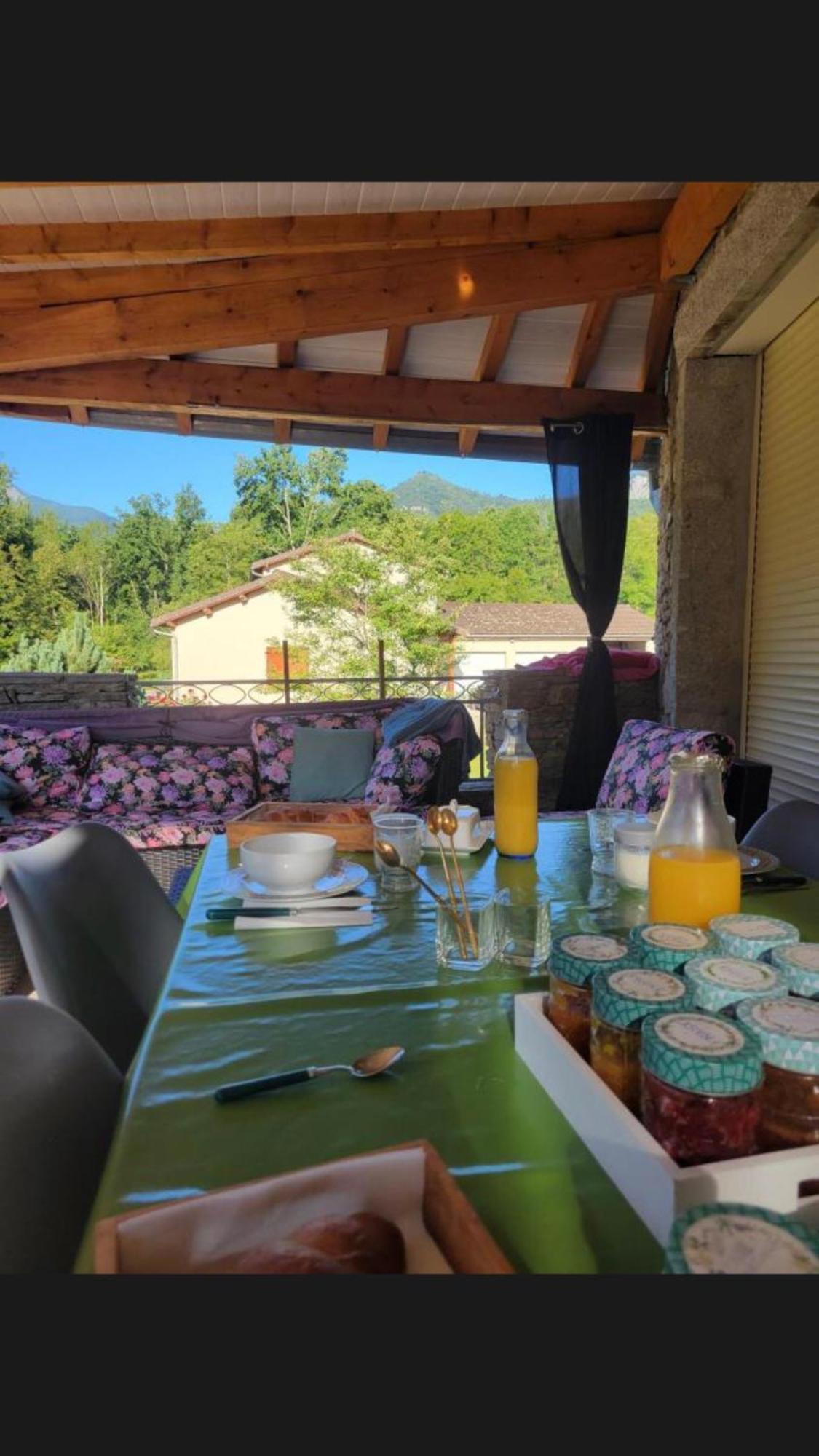 Bed and Breakfast Au Bord De L Eau Surba Exterior foto